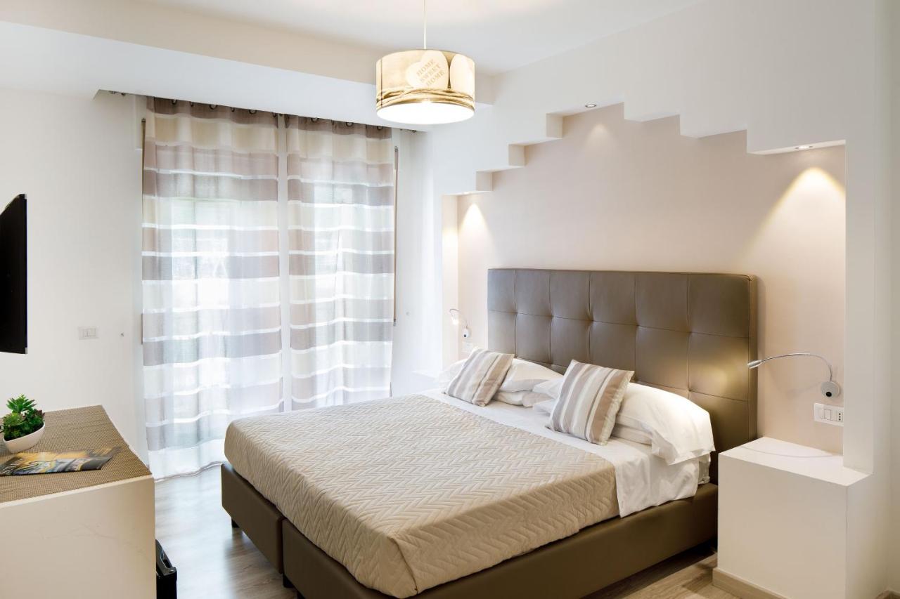 Sorrento Comfort Rooms con piscina Esterno foto