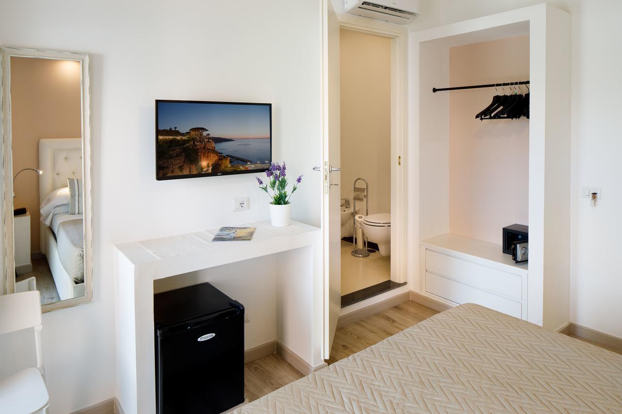 Sorrento Comfort Rooms con piscina Esterno foto